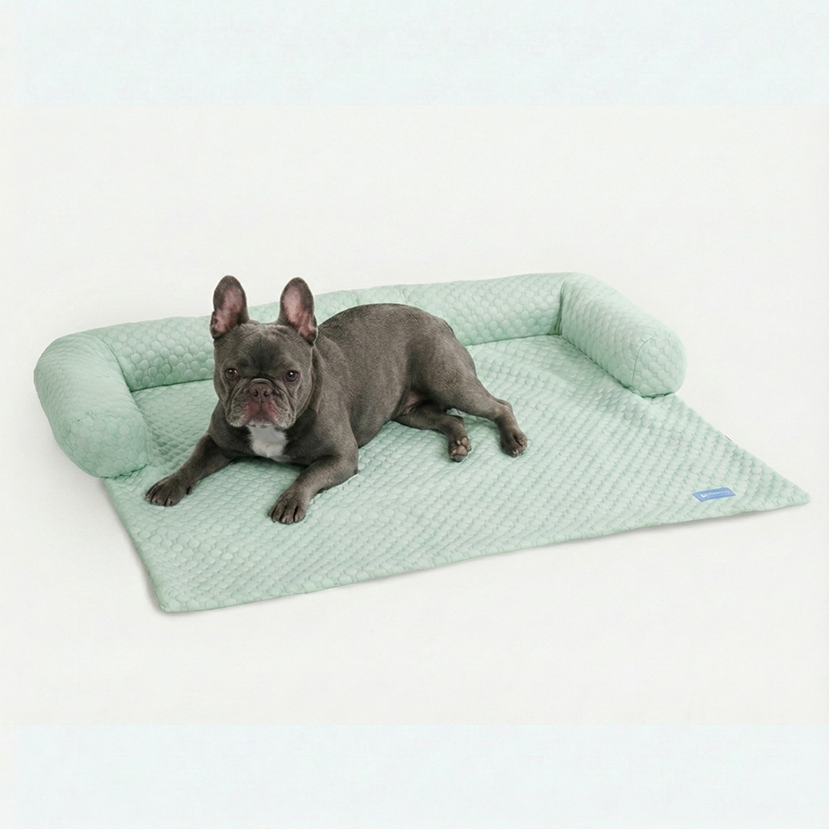 Frostcore™ Cooling Couch Cover Dog Bed