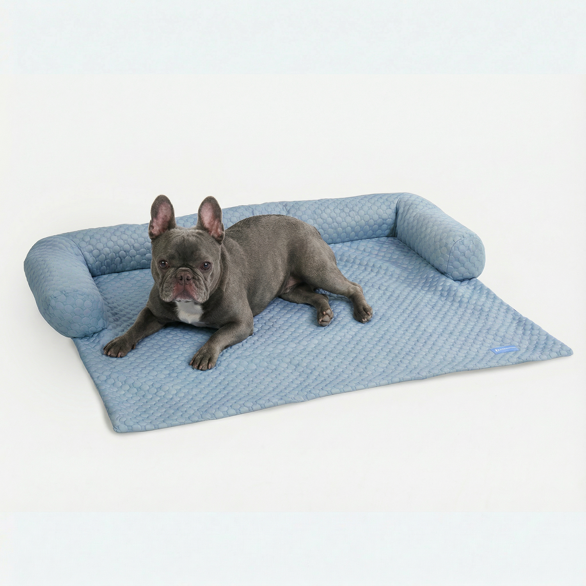 Frostcore™ Cooling Couch Cover Dog Bed